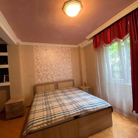 Anna Hostel Кобулеті Екстер'єр фото