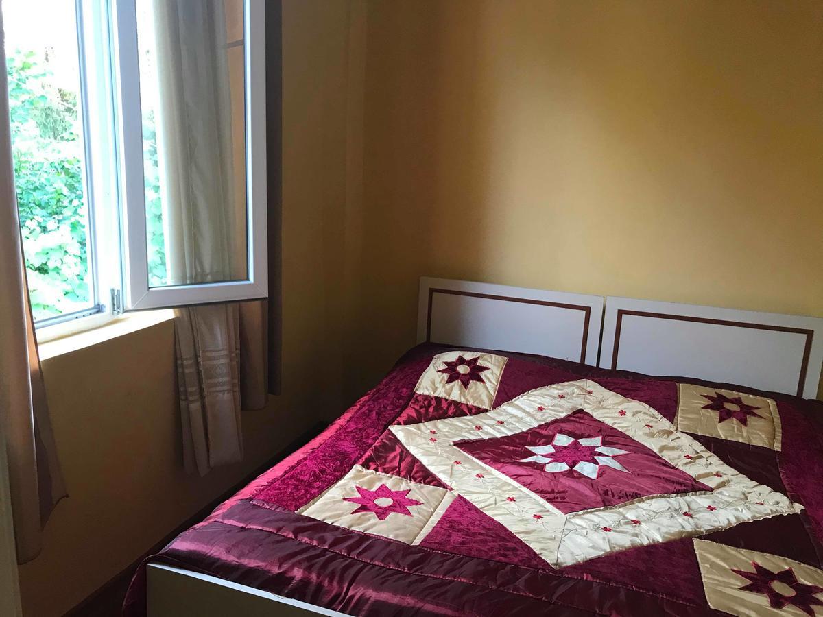 Anna Hostel Кобулеті Екстер'єр фото