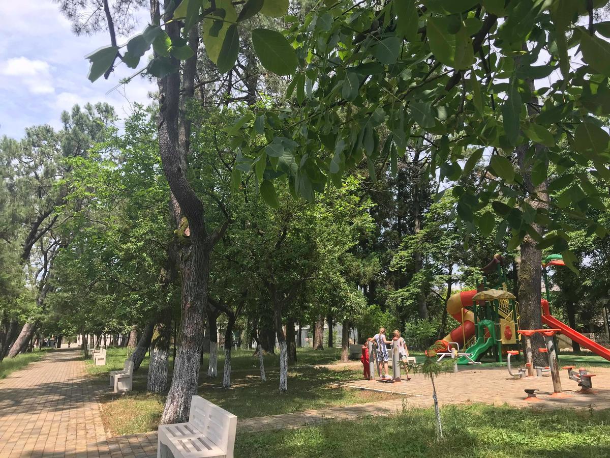 Anna Hostel Кобулеті Екстер'єр фото